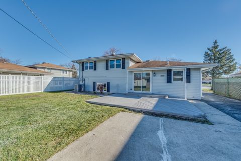Tiny photo for 19116 Sherman Street, Lansing, IL 60438 (MLS # 12626124)