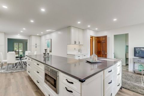 Tiny photo for 1925 Ivy Lane, Northbrook, IL 60062 (MLS # 12514097)