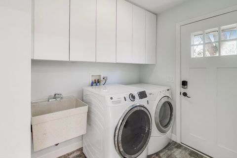 Tiny photo for 1925 Ivy Lane, Northbrook, IL 60062 (MLS # 12514097)