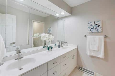 Tiny photo for 1925 Ivy Lane, Northbrook, IL 60062 (MLS # 12514097)