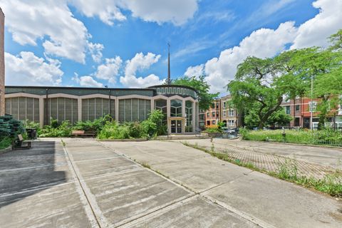 2501 W Thomas Street Chicago IL 60622