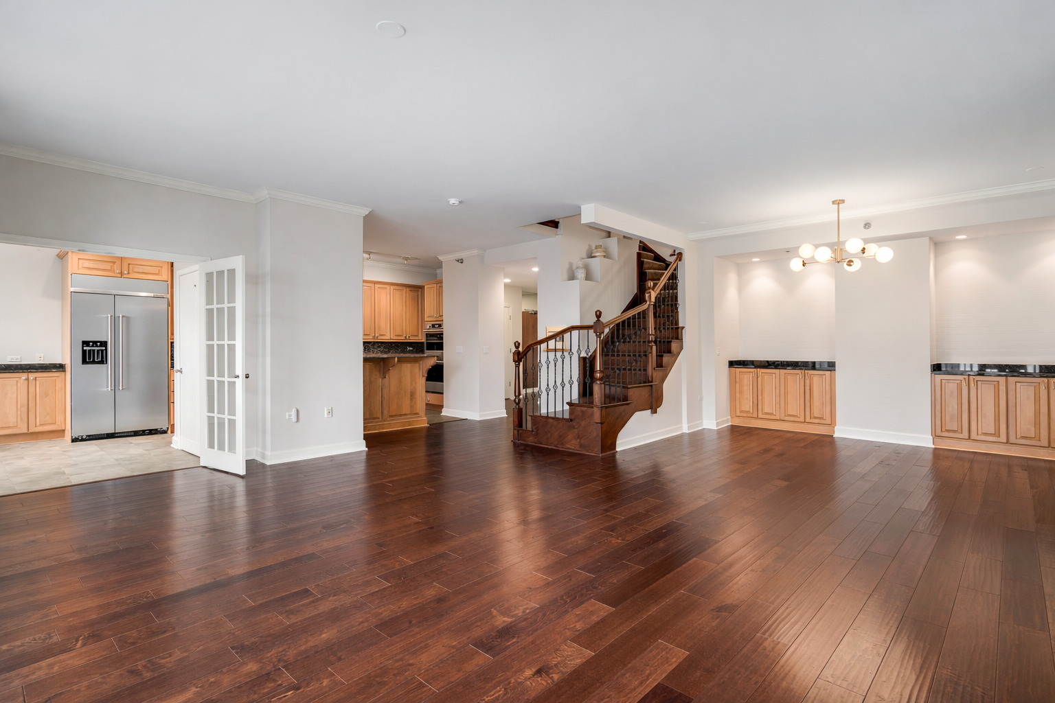 1335 S PRAIRIE Avenue 1008