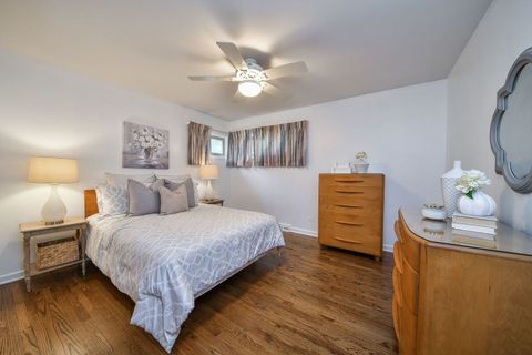 Tiny photo for 220 N Martha Street, Lombard, IL 60148 (MLS # 12490719)