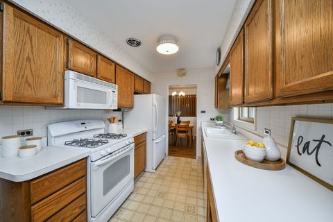 Tiny photo for 220 N Martha Street, Lombard, IL 60148 (MLS # 12490719)