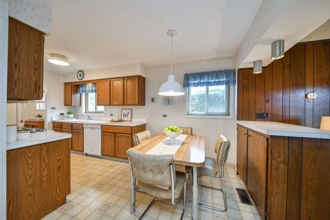 Tiny photo for 220 N Martha Street, Lombard, IL 60148 (MLS # 12490719)