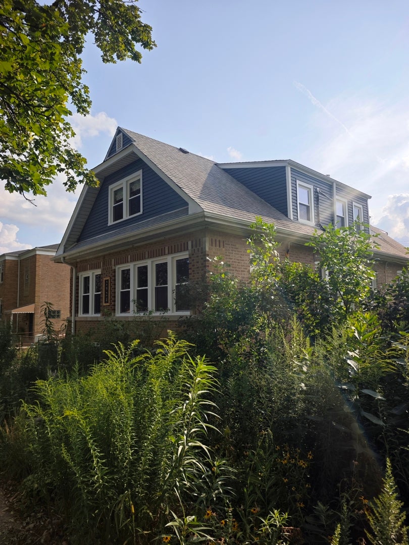 2924 N 75th Court