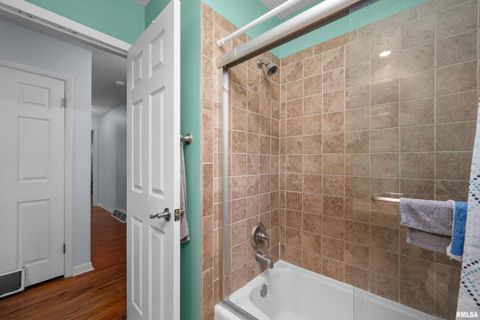 Tiny photo for 202 5TH Street, Matherville, IL 61263 (MLS # QC4268596)