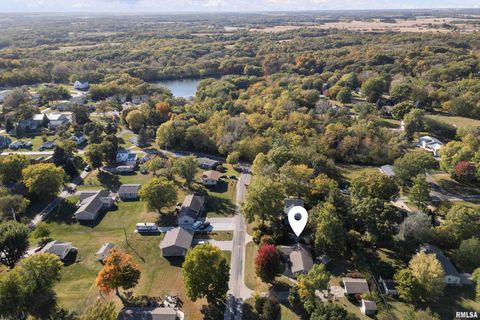 Tiny photo for 202 5TH Street, Matherville, IL 61263 (MLS # QC4268596)