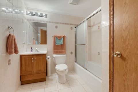 Tiny photo for Gurnee, IL 60031 (MLS # 12562926)