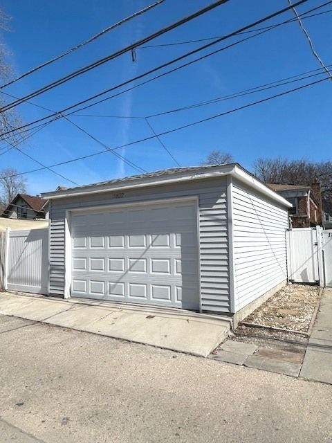 Tiny photo for 1822 Brown Avenue, Evanston, IL 60201 (MLS # 12595090)