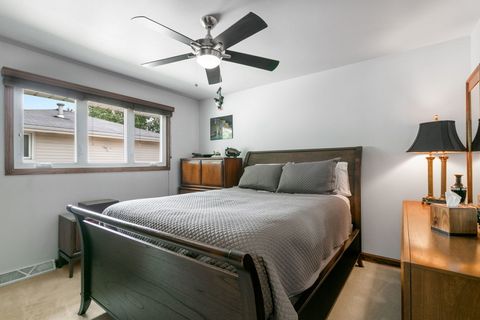 Tiny photo for 9429 S 55th Avenue, Oak Lawn, IL 60453 (MLS # 12529902)