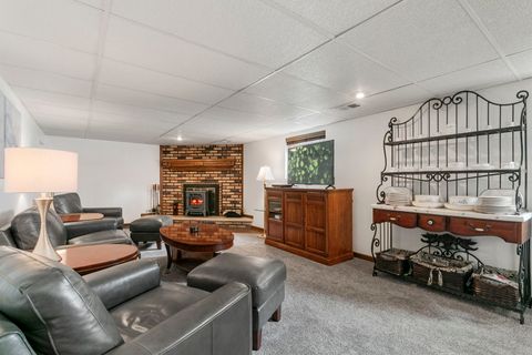 Tiny photo for 9429 S 55th Avenue, Oak Lawn, IL 60453 (MLS # 12529902)