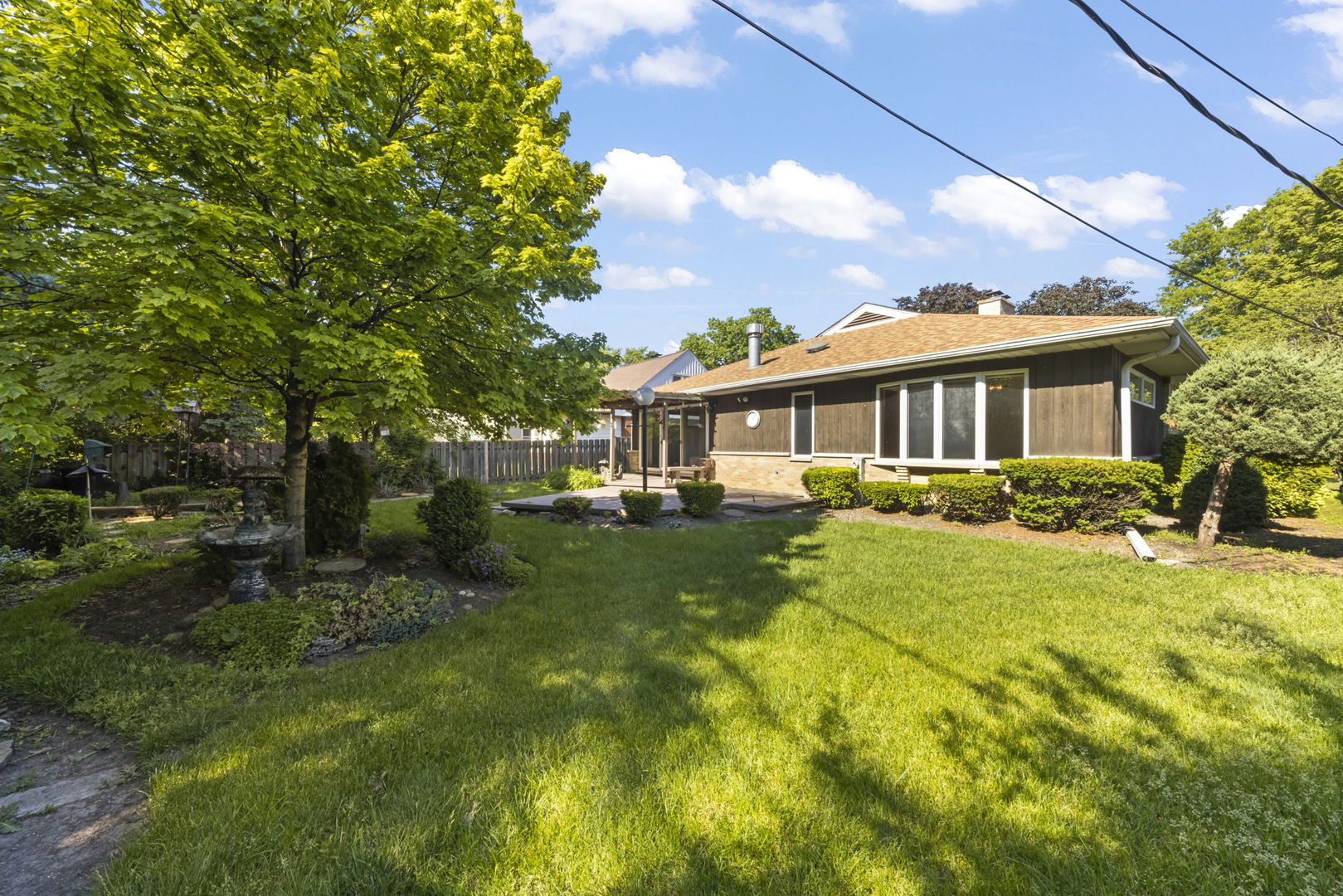 637 Oriole Avenue