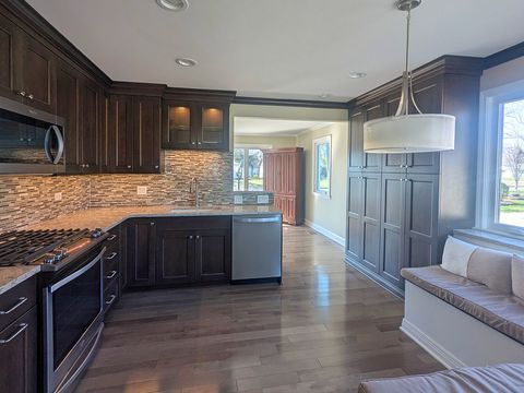 Tiny photo for 2404 Hawk Lane, Rolling Meadows, IL 60008 (MLS # 12606182)