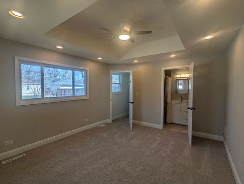 Tiny photo for 2404 Hawk Lane, Rolling Meadows, IL 60008 (MLS # 12606182)