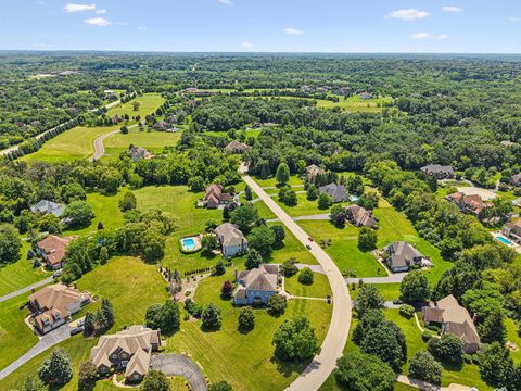 Tiny photo for 6605 Oakwood Manor Drive, Crystal Lake, IL 60012 (MLS # 12425088)