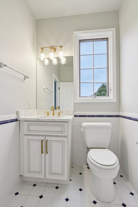 Tiny photo for 6605 Oakwood Manor Drive, Crystal Lake, IL 60012 (MLS # 12425088)