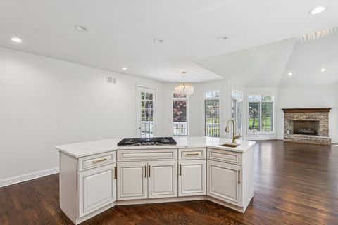 Tiny photo for 6605 Oakwood Manor Drive, Crystal Lake, IL 60012 (MLS # 12425088)