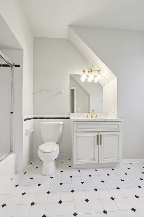 Tiny photo for 6605 Oakwood Manor Drive, Crystal Lake, IL 60012 (MLS # 12425088)