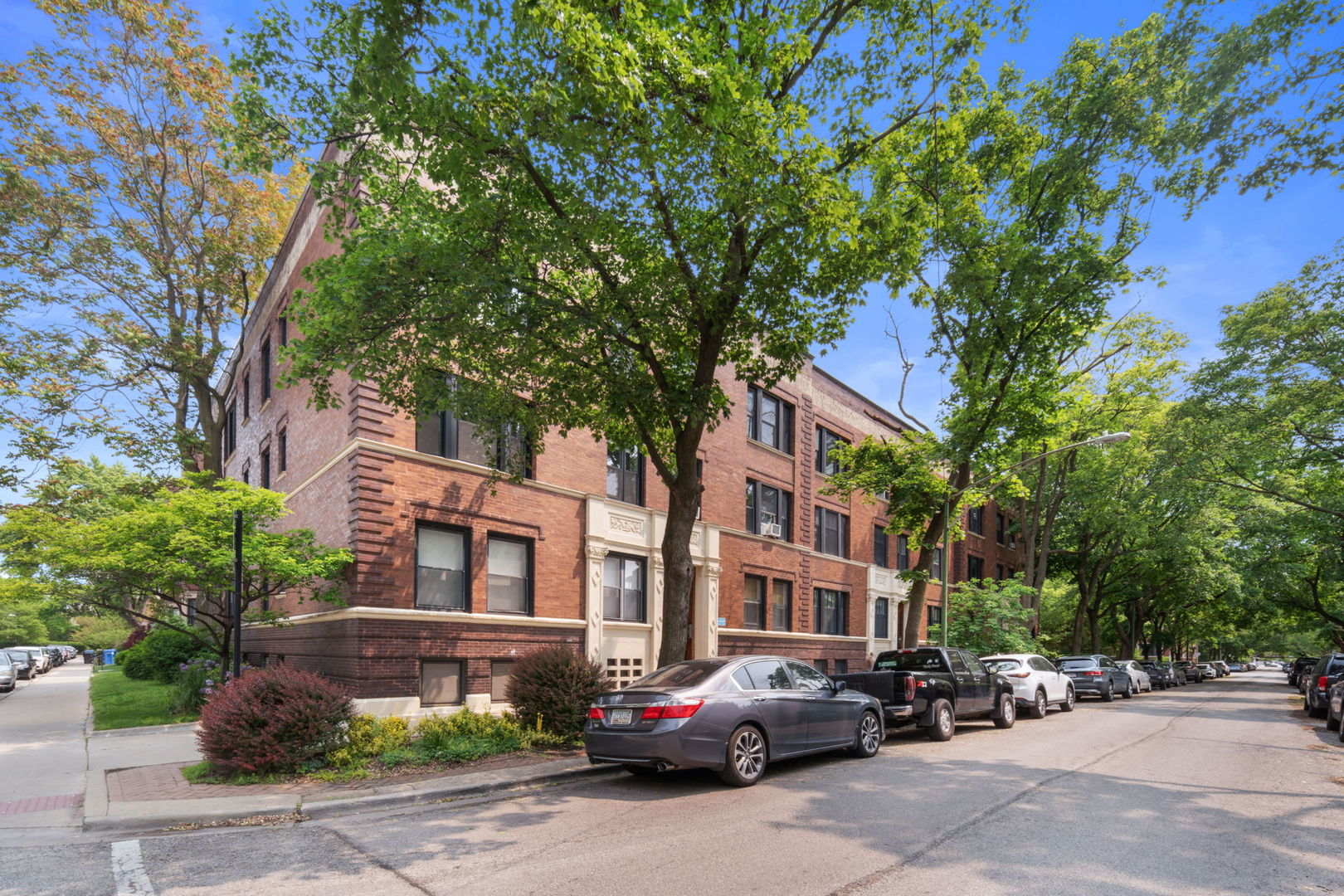 1410 E 56th Street 2