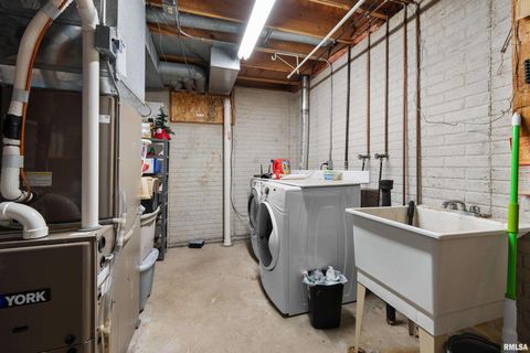 Tiny photo for 2506 E 35TH Street Court, Davenport, IA 52807 (MLS # QC4268753)