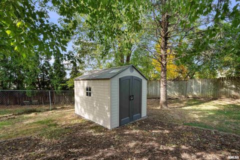 Tiny photo for 2506 E 35TH Street Court, Davenport, IA 52807 (MLS # QC4268753)