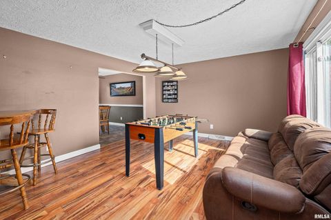 Tiny photo for 2506 E 35TH Street Court, Davenport, IA 52807 (MLS # QC4268753)