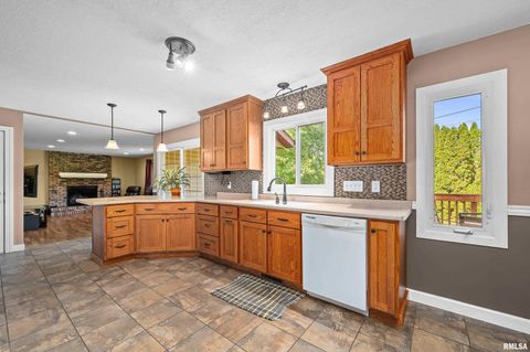 Tiny photo for 2506 E 35TH Street Court, Davenport, IA 52807 (MLS # QC4268753)