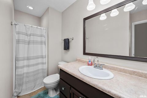 Tiny photo for 2506 E 35TH Street Court, Davenport, IA 52807 (MLS # QC4268753)