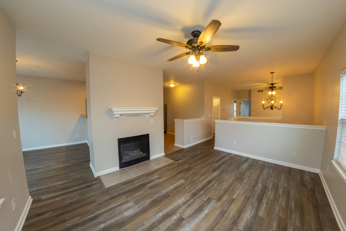 2433 River Oaks Lane 6
