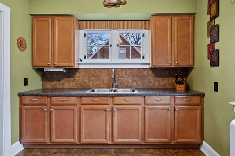 Tiny photo for 917 Division Street, Lisle, IL 60532 (MLS # 12567980)