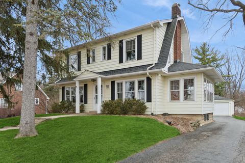 Photo of 917 Division Street, Lisle, IL 60532 (MLS # 12567980)