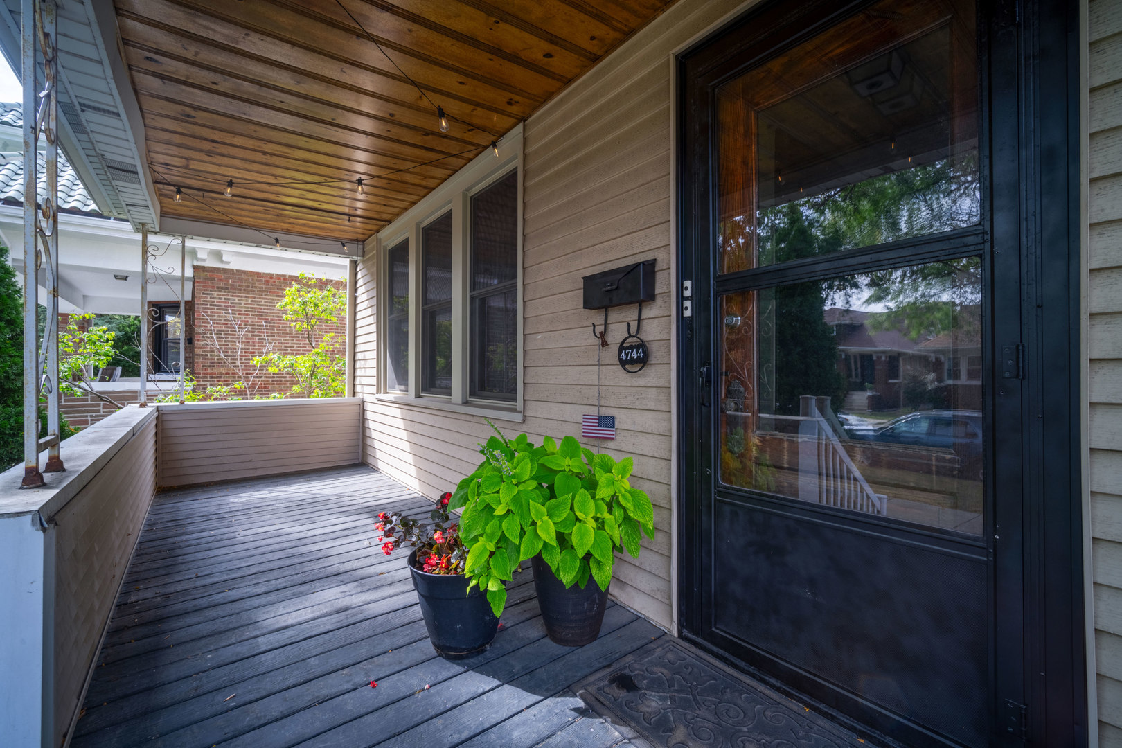 4744 N Lotus Avenue