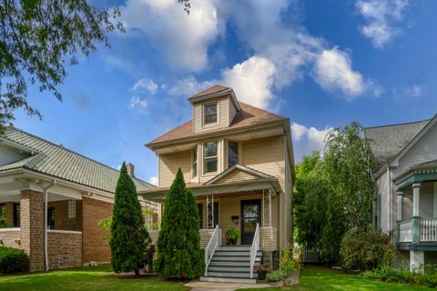 4744 N Lotus Avenue Chicago IL 60630