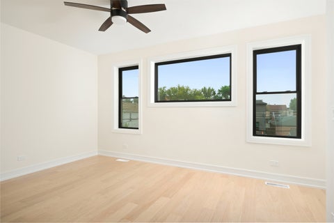 Tiny photo for 513 W 28th Place, Chicago, IL 60616 (MLS # 12770974)