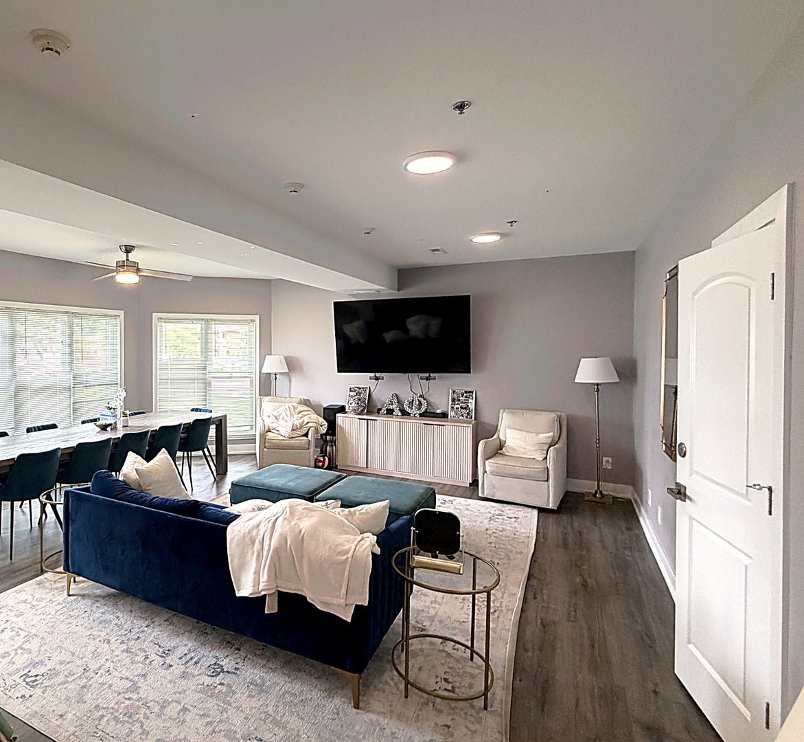 1115 N Annie Glidden Road