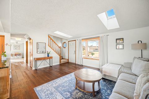 Tiny photo for 123 Heather Lane, Streamwood, IL 60107 (MLS # 12572315)