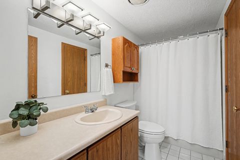 Tiny photo for 123 Heather Lane, Streamwood, IL 60107 (MLS # 12572315)