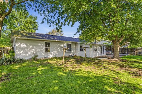 Tiny photo for 505 S Vine Street, Camargo, IL 61919 (MLS # 12631545)
