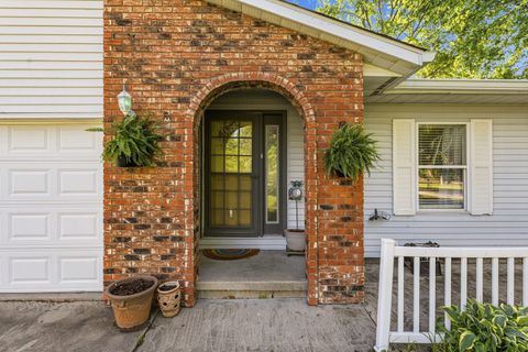 Tiny photo for 505 S Vine Street, Camargo, IL 61919 (MLS # 12631545)