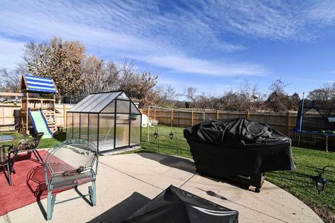 Tiny photo for 3805 Bertrand Lane, Beach Park, IL 60099 (MLS # 12568750)