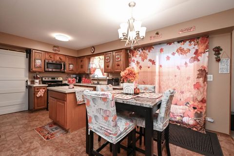 Tiny photo for 3805 Bertrand Lane, Beach Park, IL 60099 (MLS # 12568750)