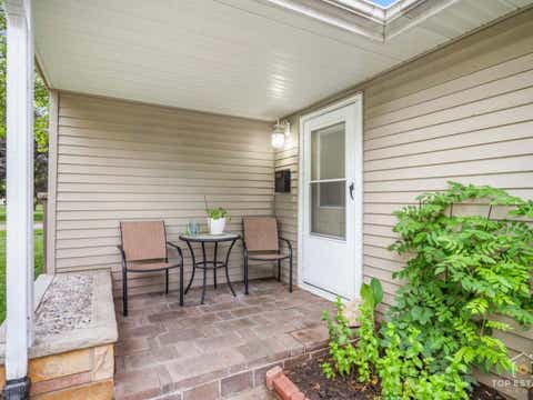 Tiny photo for 3731 Wren Lane, Rolling Meadows, IL 60008 (MLS # 12697225)