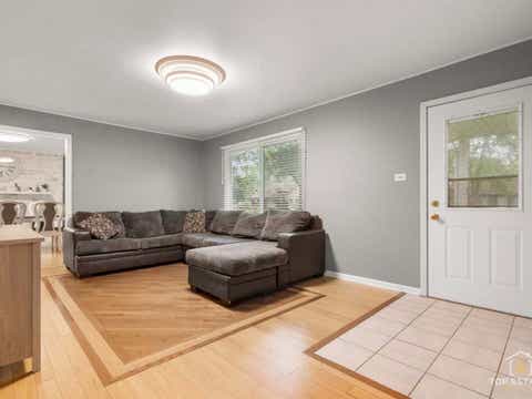 Tiny photo for 3731 Wren Lane, Rolling Meadows, IL 60008 (MLS # 12697225)