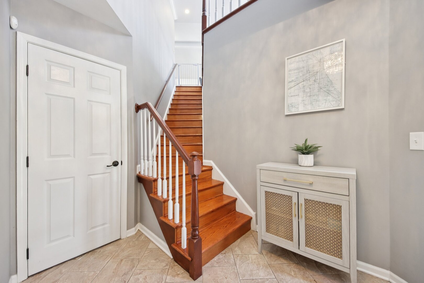 301 E Evergreen Avenue