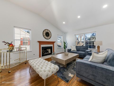 Tiny photo for 121 Commons Court, Wheeling, IL 60090 (MLS # 12548139)