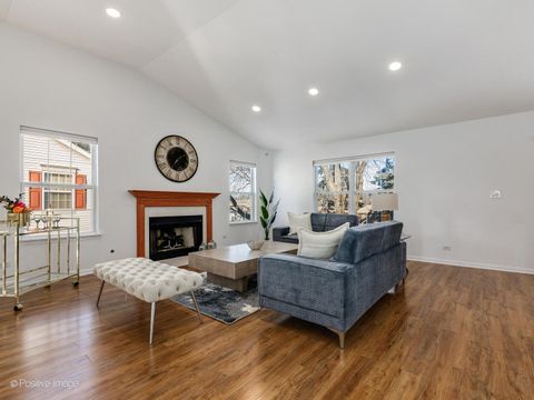 Tiny photo for 121 Commons Court, Wheeling, IL 60090 (MLS # 12548139)