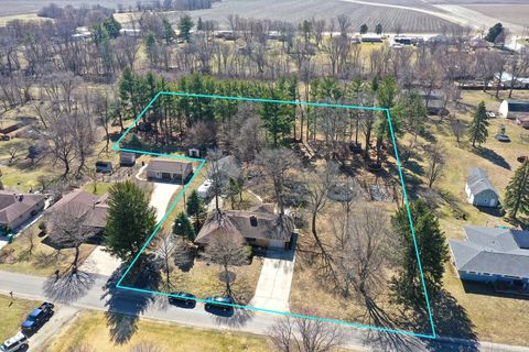 Photo of 1508 N 1329th Road, Streator, IL 61364 (MLS # 12594155)