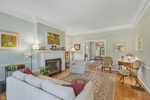 Tiny photo for 5611 S Kenwood Avenue, Chicago, IL 60637 (MLS # 12491486)