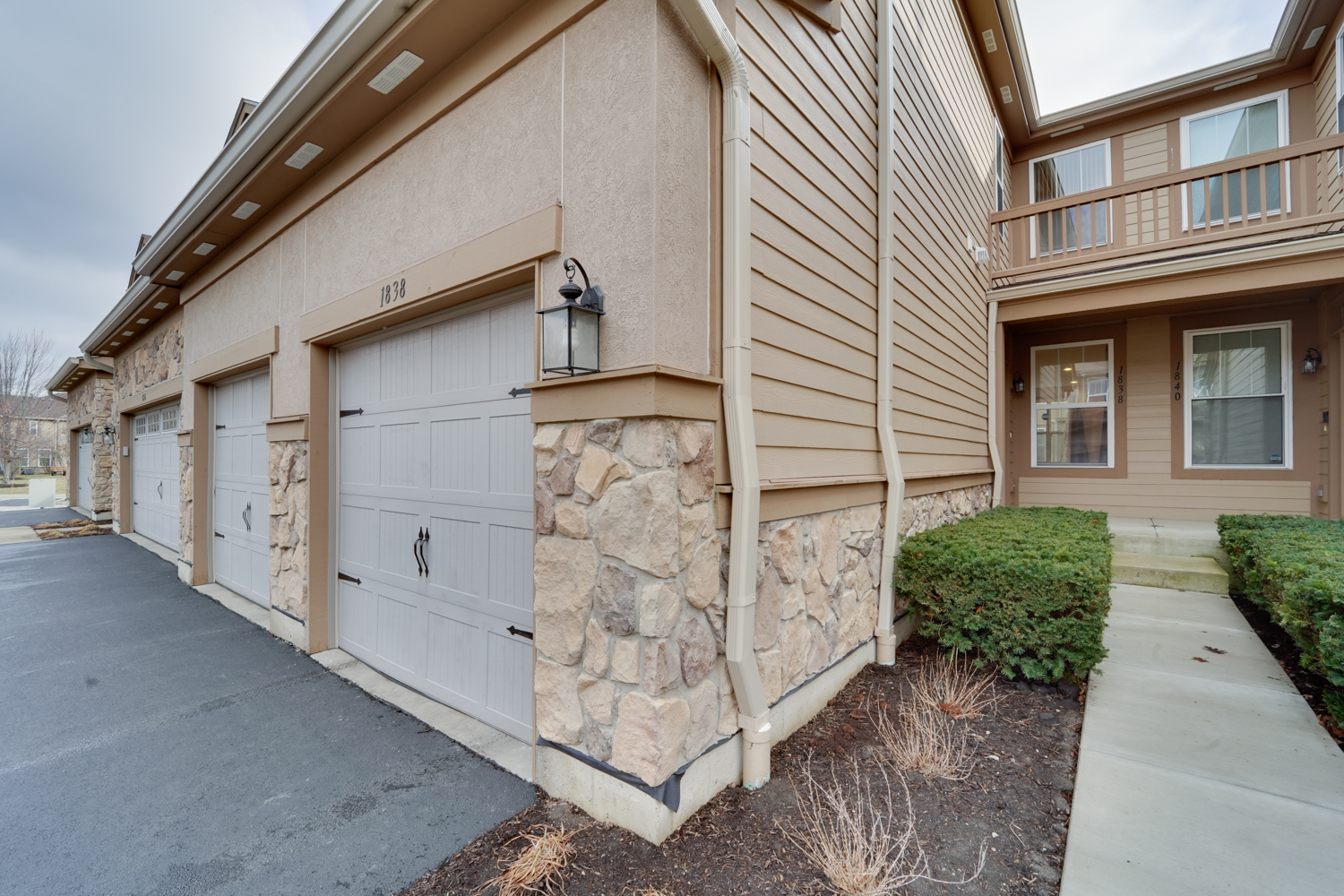 1838 N Crenshaw Circle 1838